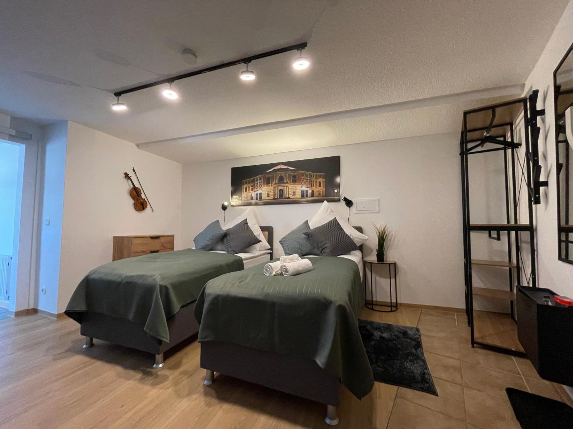 Apartment Violine1 Am Bahnhof-City Байройт Екстериор снимка