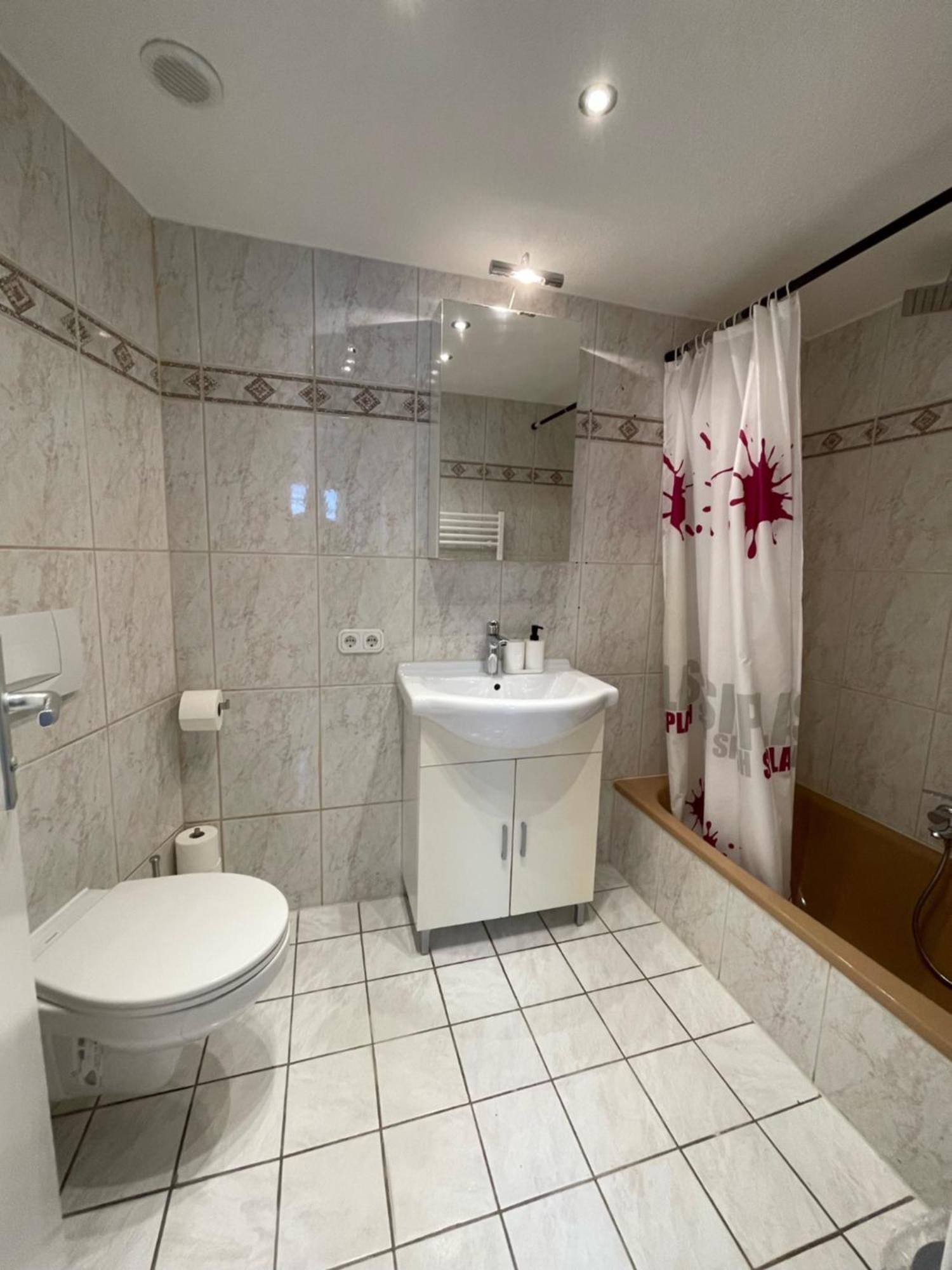 Apartment Violine1 Am Bahnhof-City Байройт Екстериор снимка